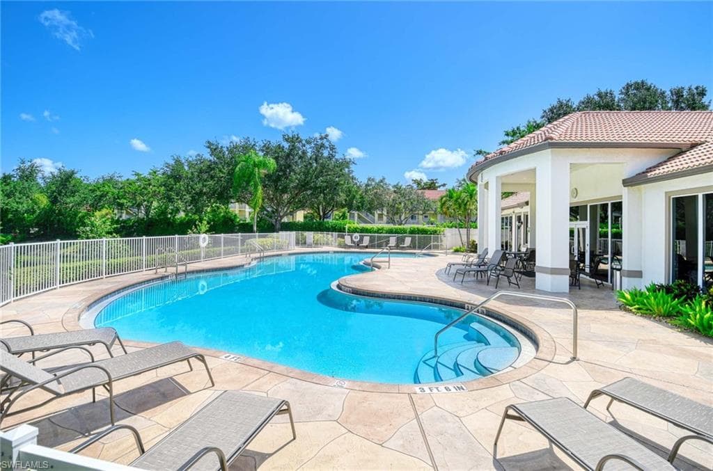 8324 Laurel Lakes BLVD-21