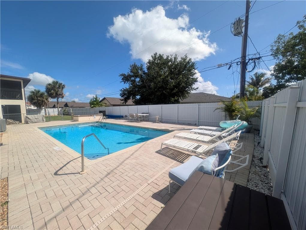 3720 SE 10th AVE 201-19