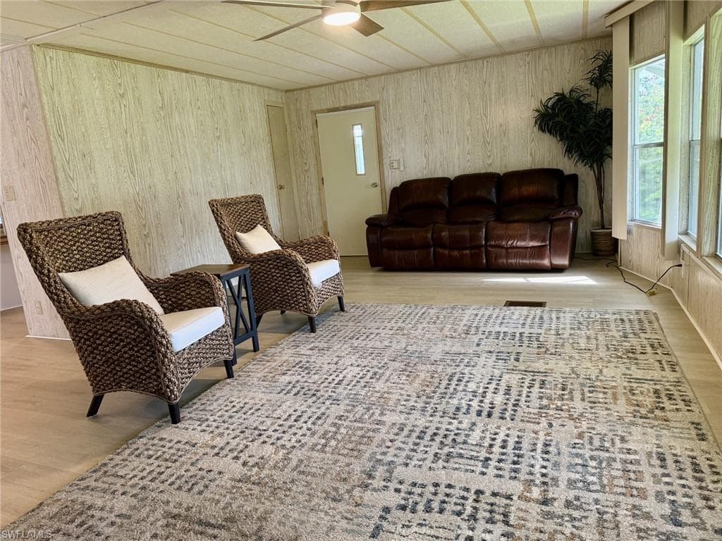 41 Lake Diane DR-5