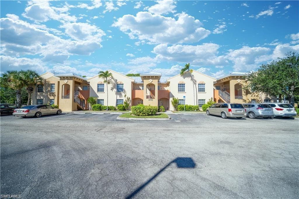 4110 Castilla CIR 105-1