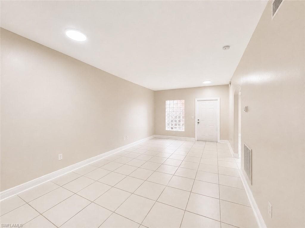 4110 Castilla CIR 105-10