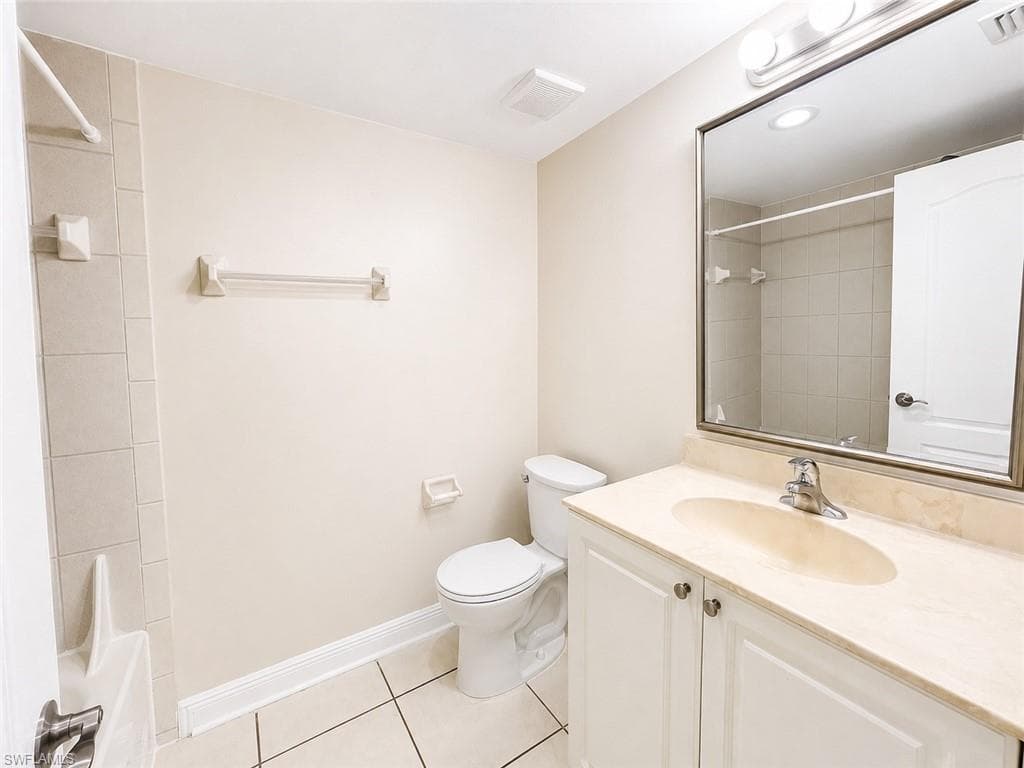 4110 Castilla CIR 105-14