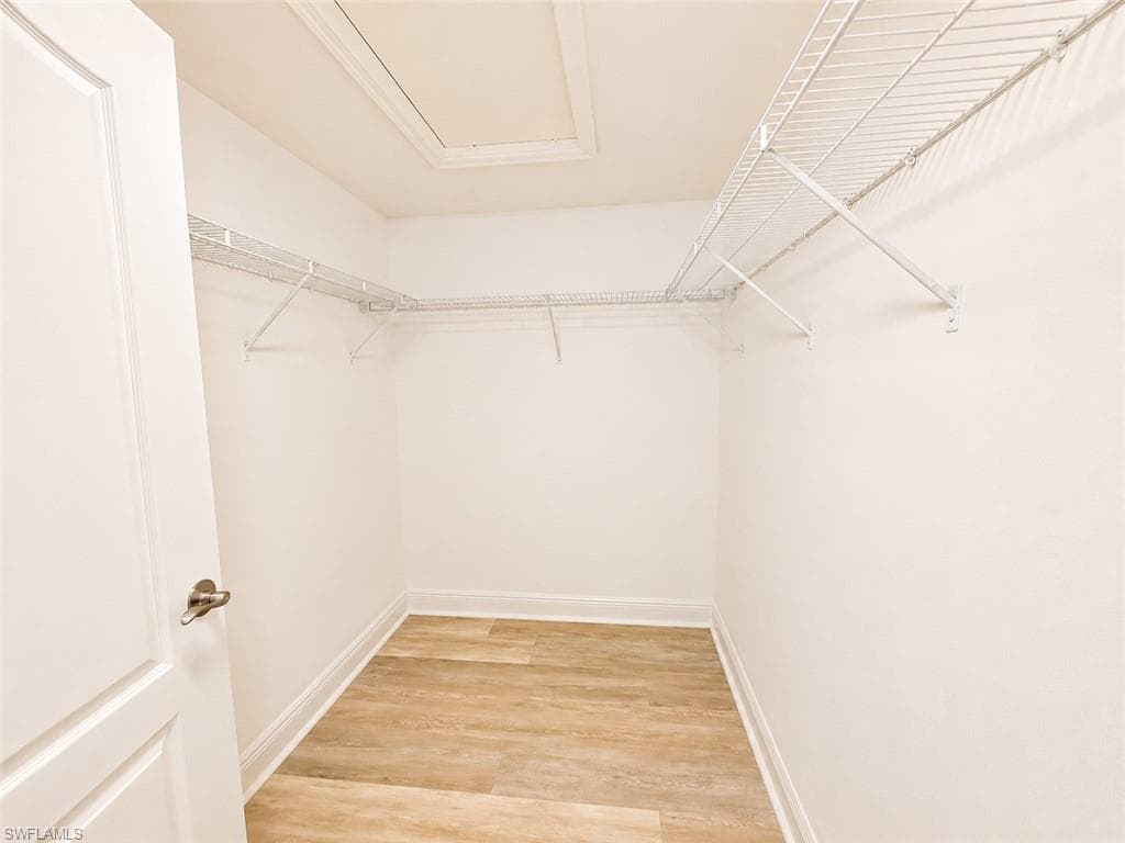 4172 Castilla CIR 201-19