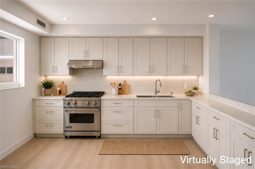 6900 Estero BLVD 104-5