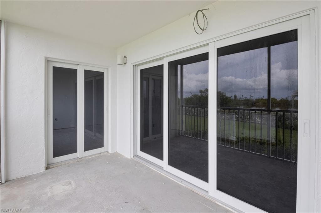 6900 Estero BLVD 104-24