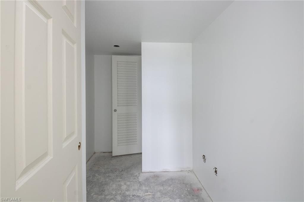 6900 Estero BLVD 104-15