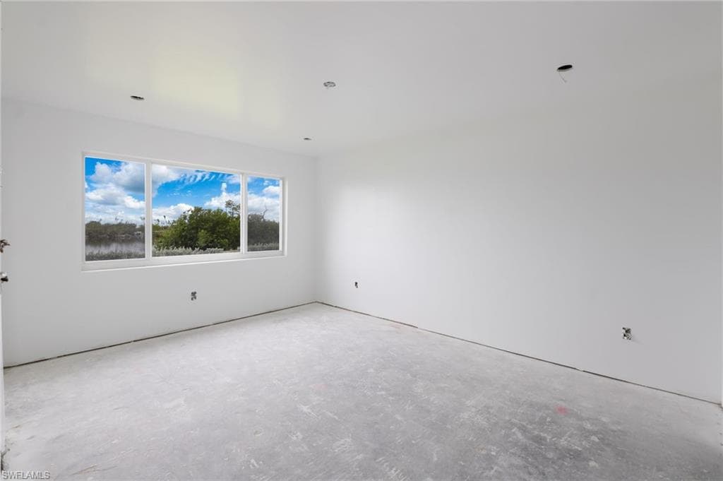 6900 Estero BLVD 104-11