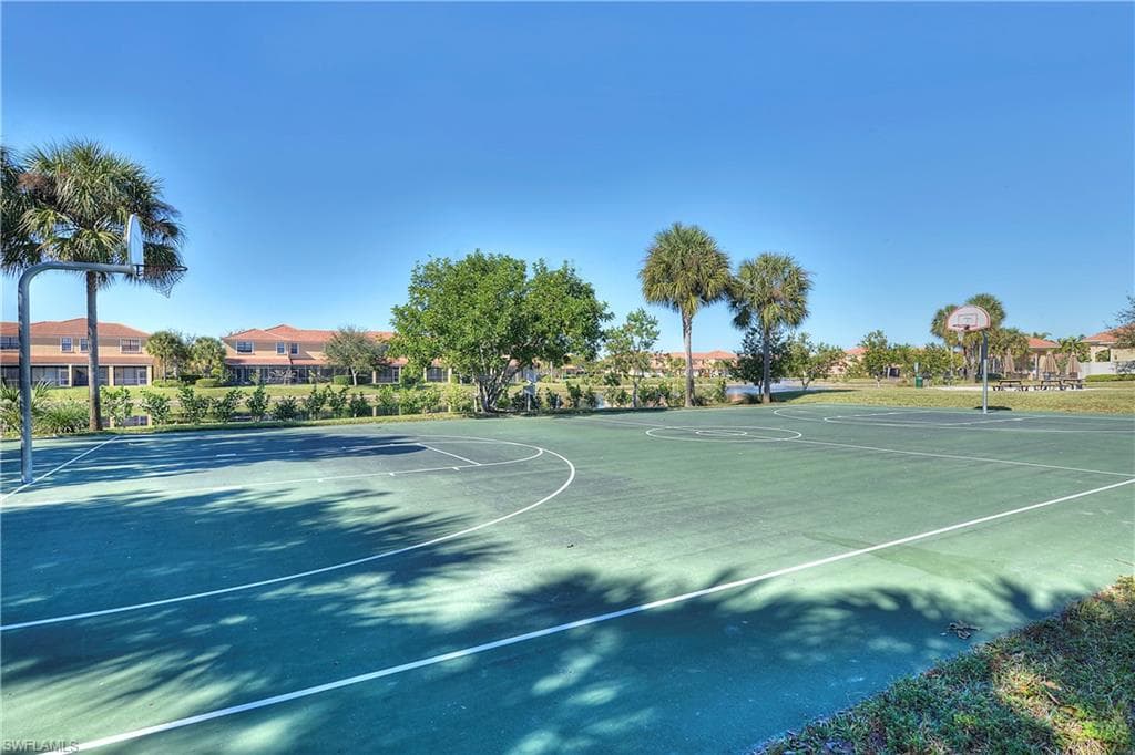 14758 Sutherland AVE 412-19