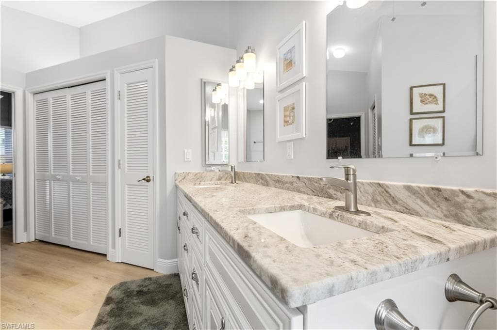 17761 Pineapple Palm CT-23