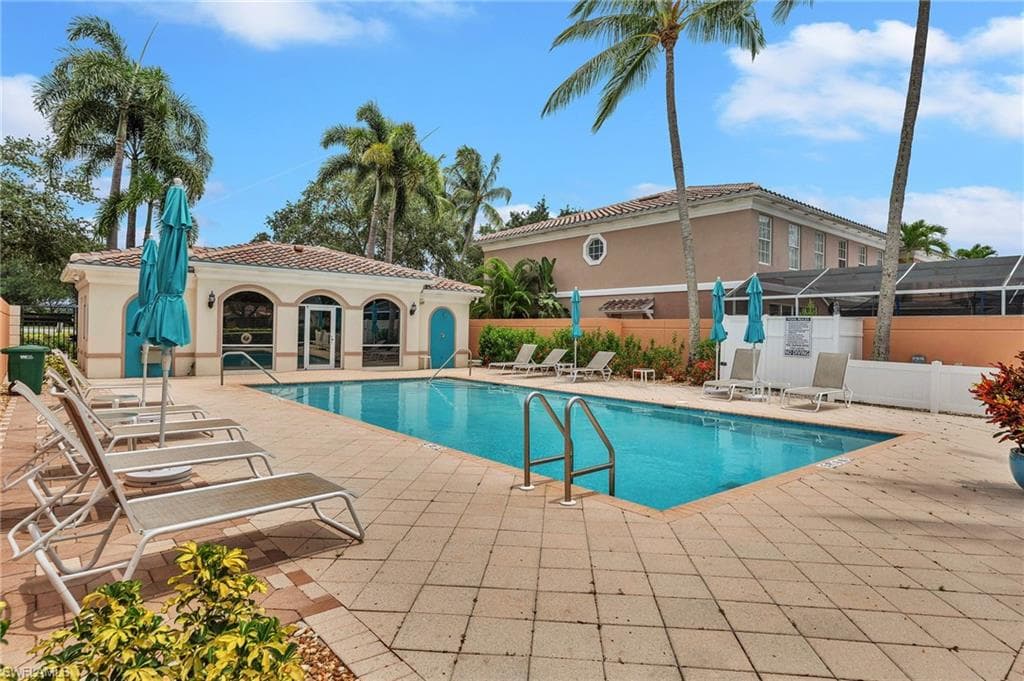 5505 Cove CIR 90-17
