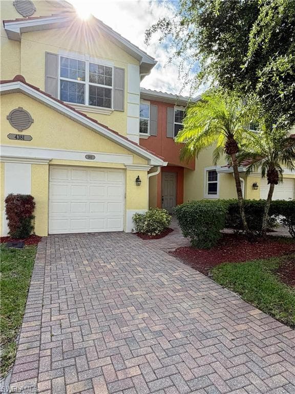 4381 Lazio WAY 502-1