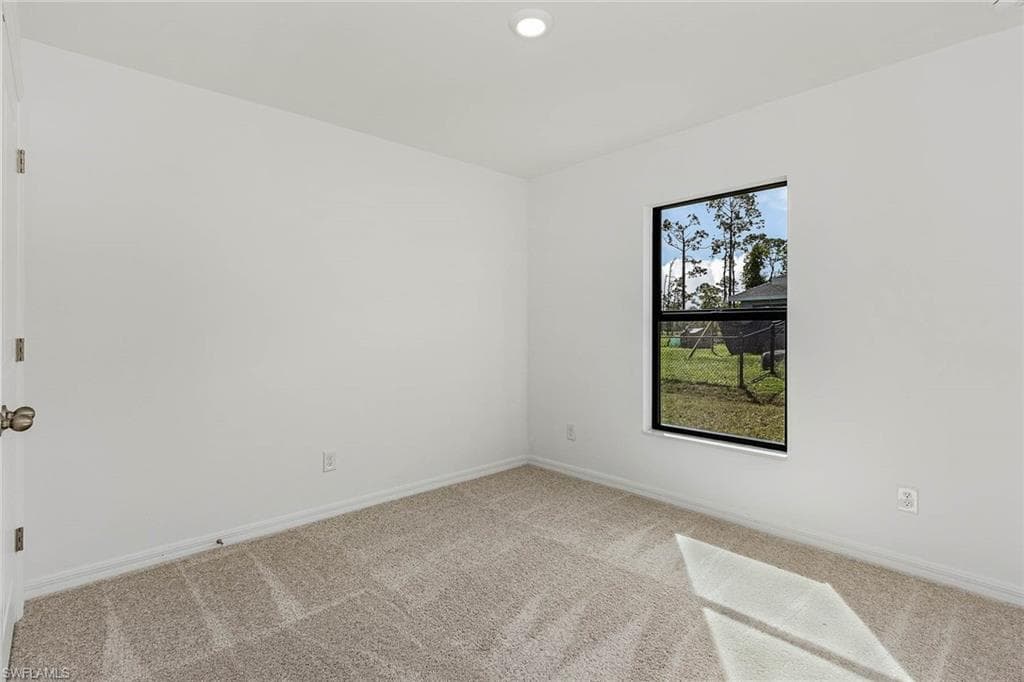 409 Broadmoor ST E-8