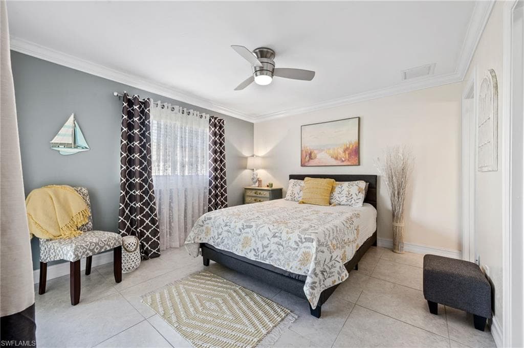 1519 Cape Coral PKWY W 9-6