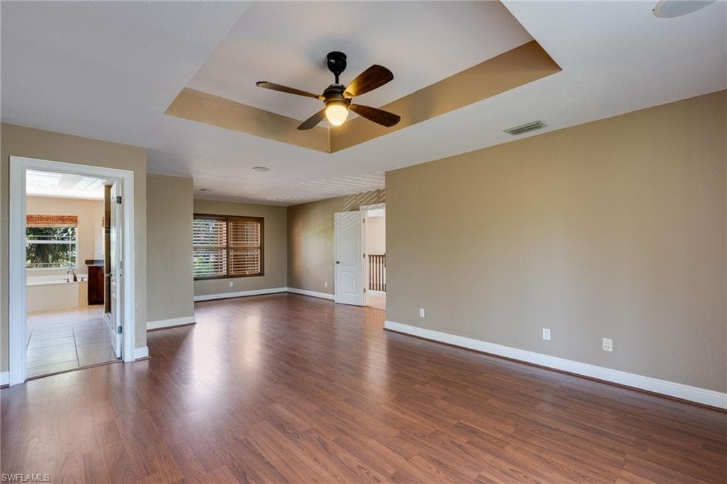 20886 Torre Del Lago ST-15