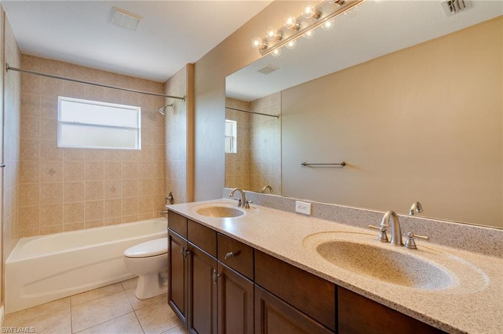 20886 Torre Del Lago ST-14