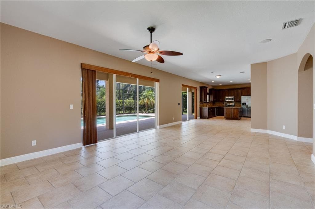 20886 Torre Del Lago ST-8