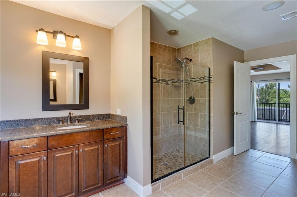 20886 Torre Del Lago ST-19