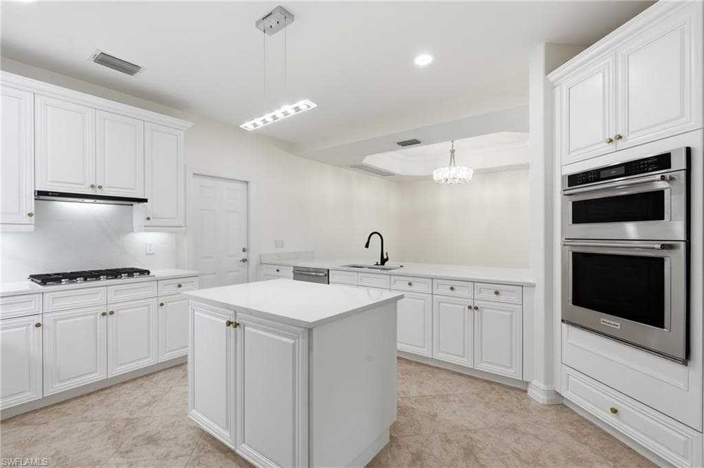 2886 Castillo CT 101-13