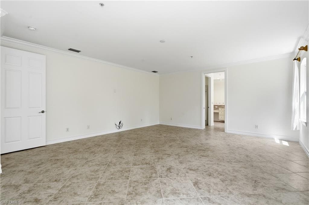 2886 Castillo CT 101-16