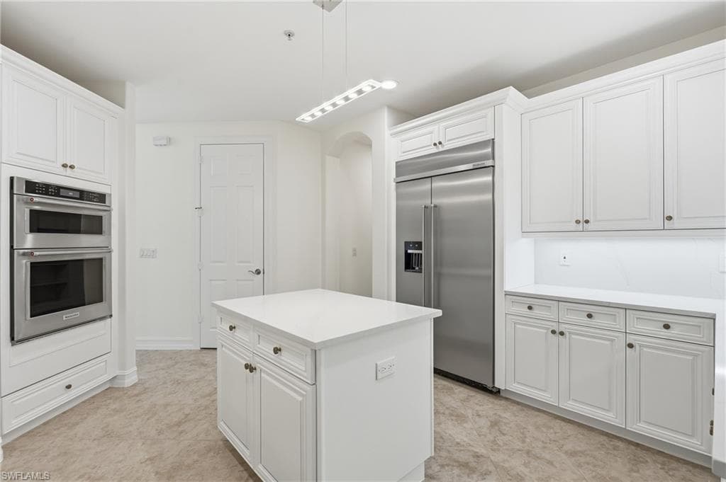 2886 Castillo CT 101-12