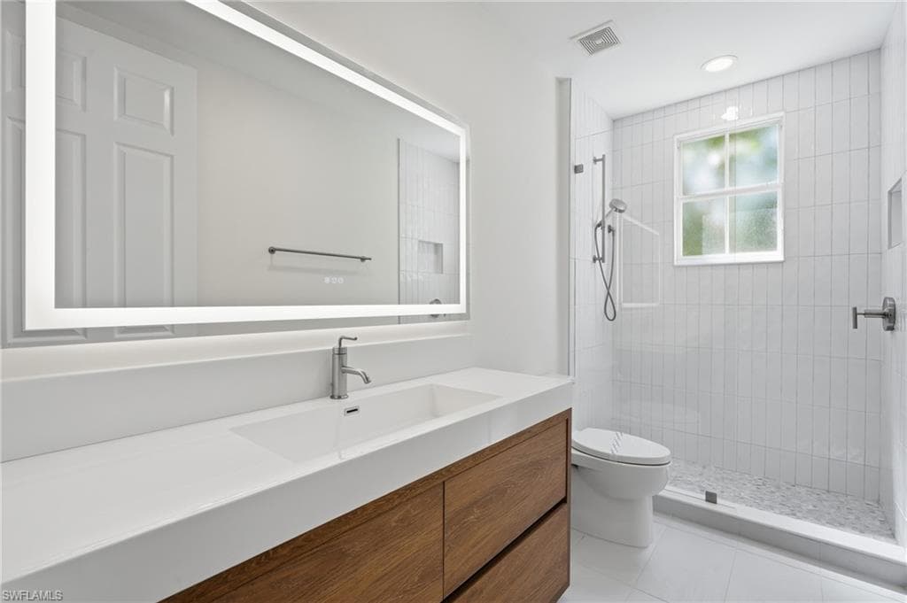 2886 Castillo CT 101-8