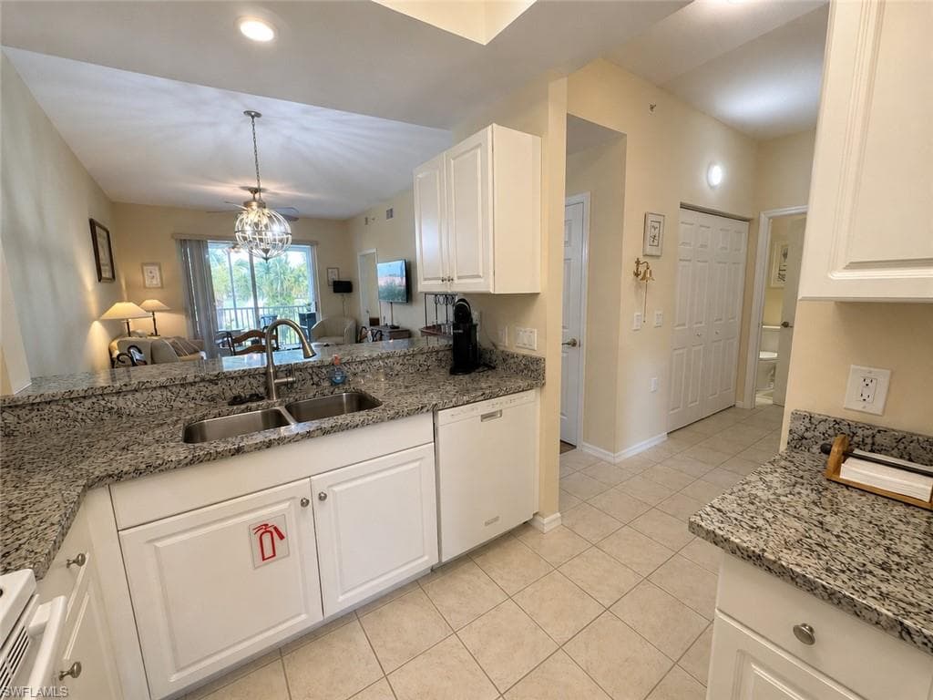 3960 Loblolly Bay DR 203-7