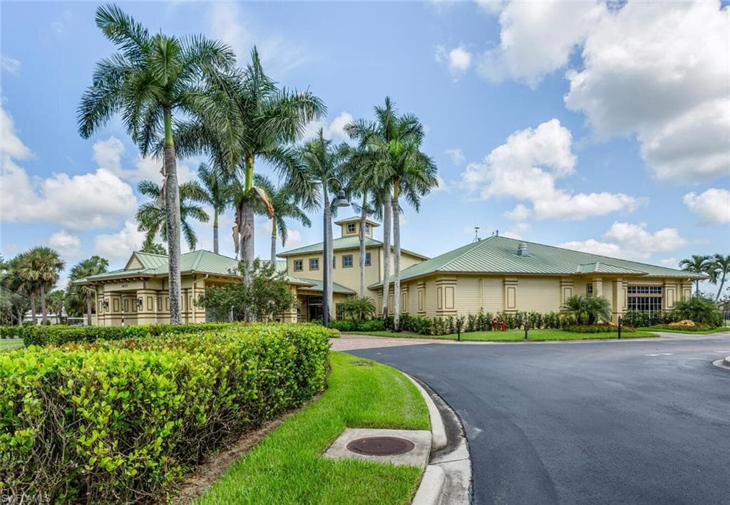 3960 Loblolly Bay DR 203-20