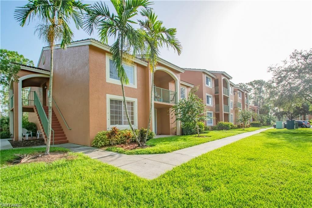 1220 Wildwood Lakes BLVD 201-5
