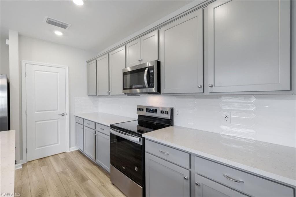 27907 Radiant CT-10