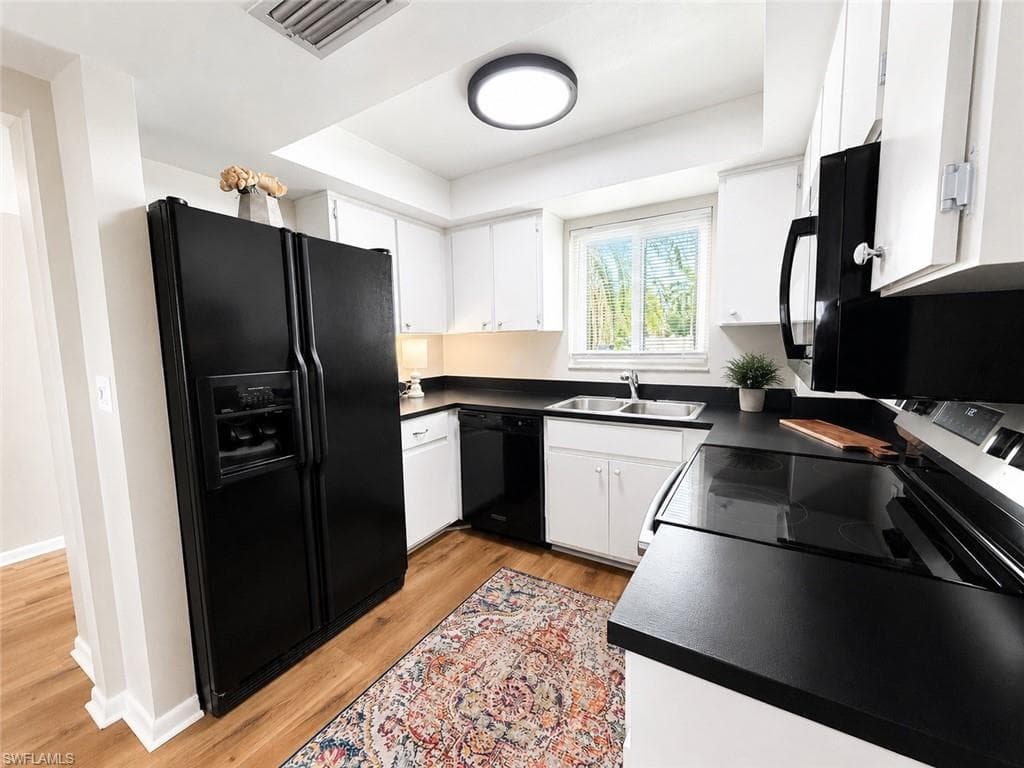 2079 Barkeley LN 13-3