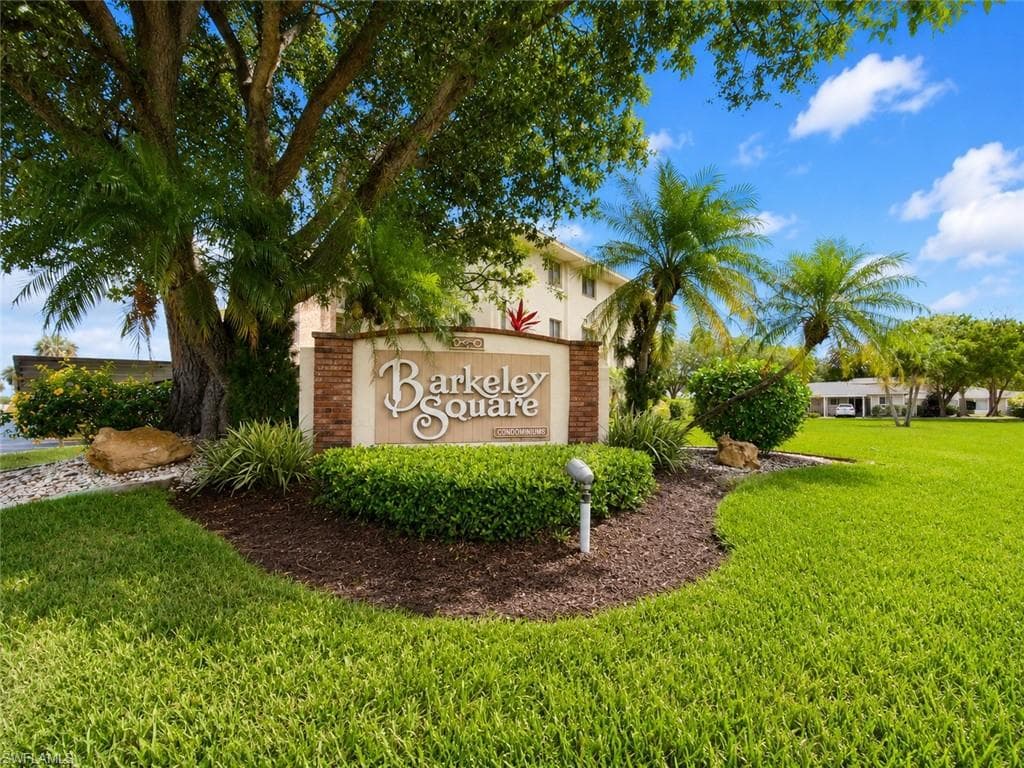 2079 Barkeley LN 13-25