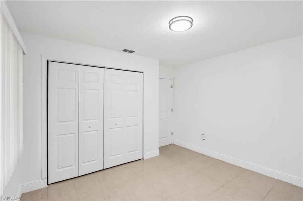 89 Cabana AVE-12