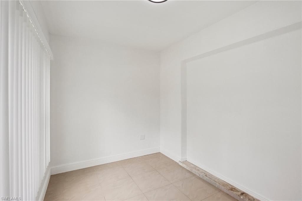 89 Cabana AVE-18