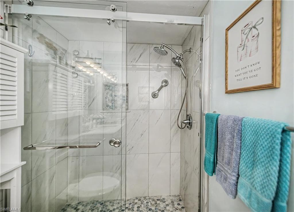 17751 Pineapple Palm CT-33