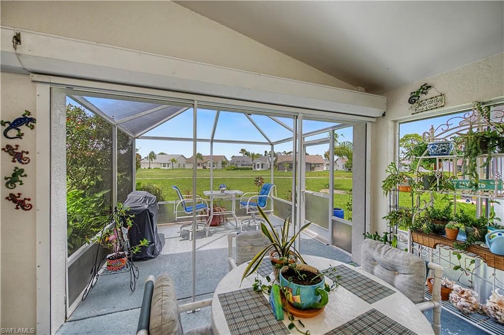 17751 Pineapple Palm CT-35