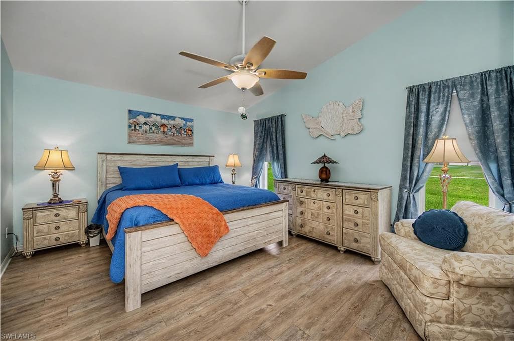 17751 Pineapple Palm CT-21