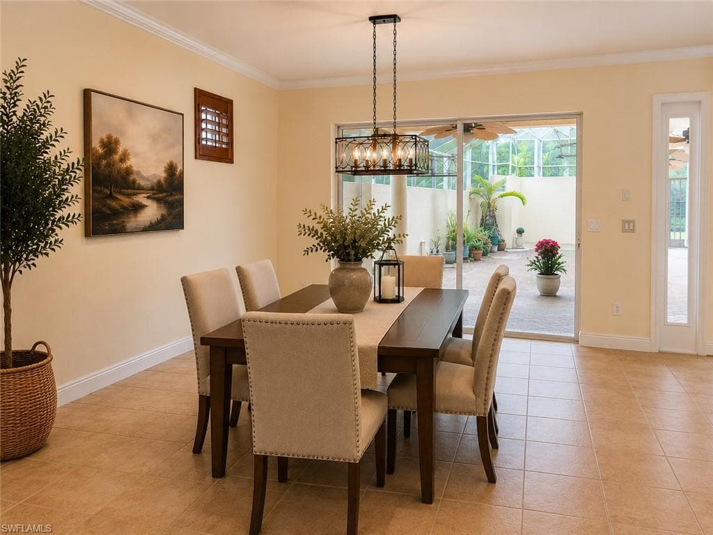 13983 Avon Park CIR-7