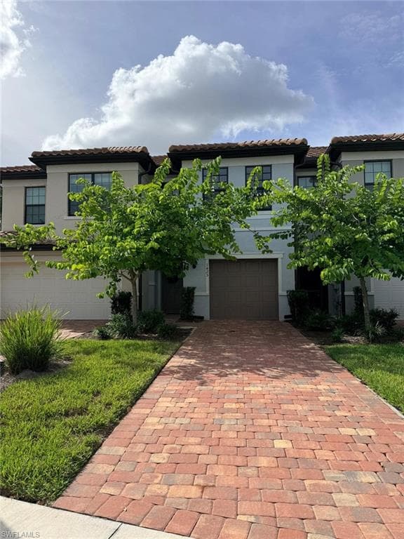 1425 Weeping Willow CT-2