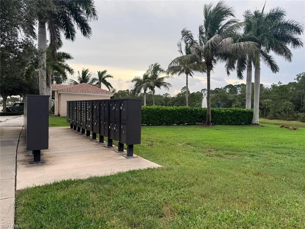 1425 Weeping Willow CT-32