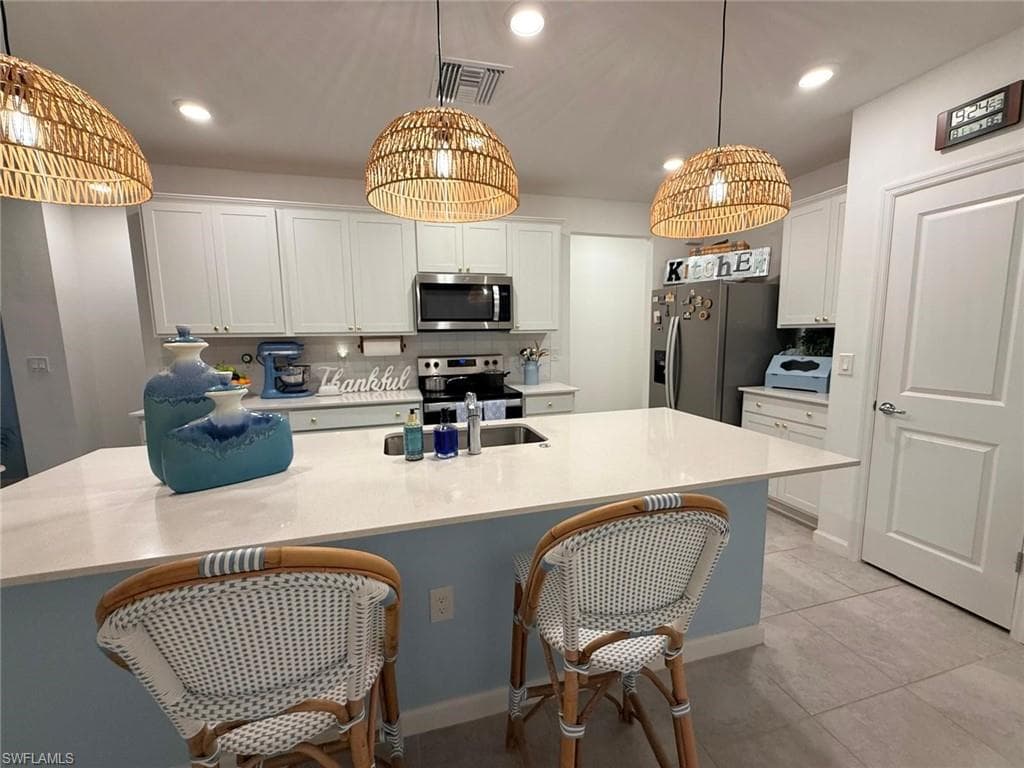 1425 Weeping Willow CT-9