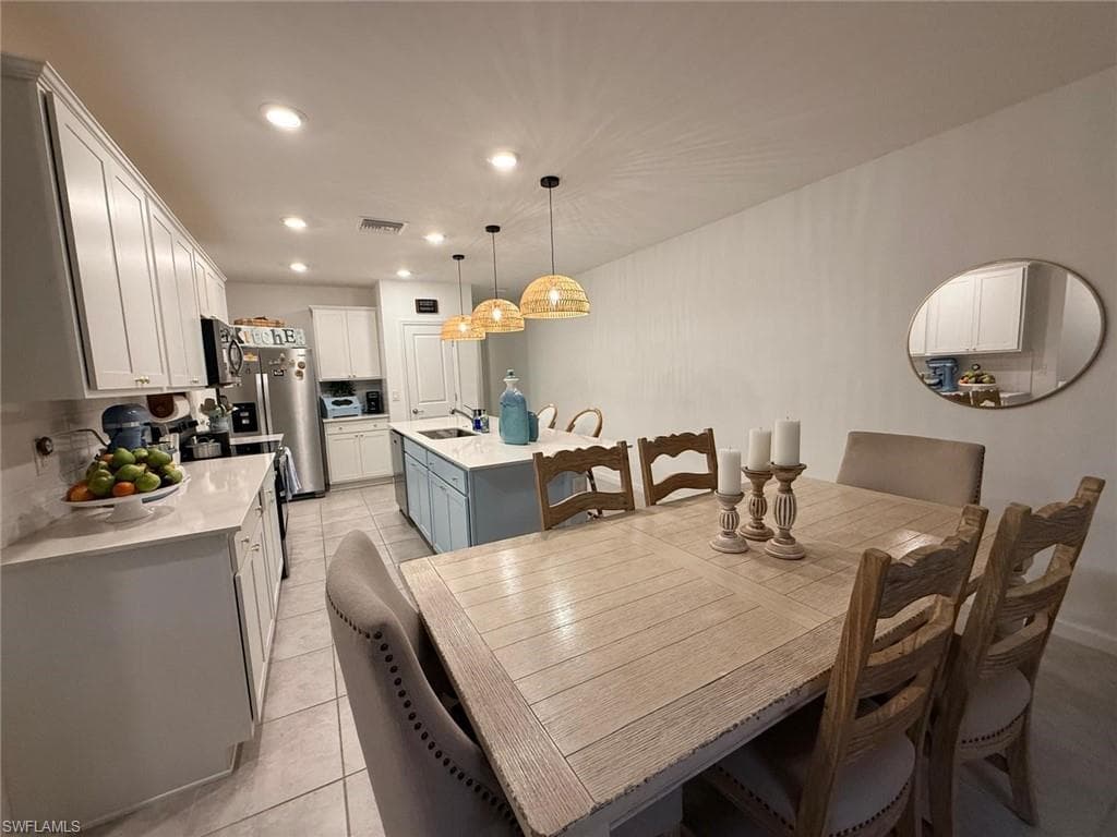 1425 Weeping Willow CT-19