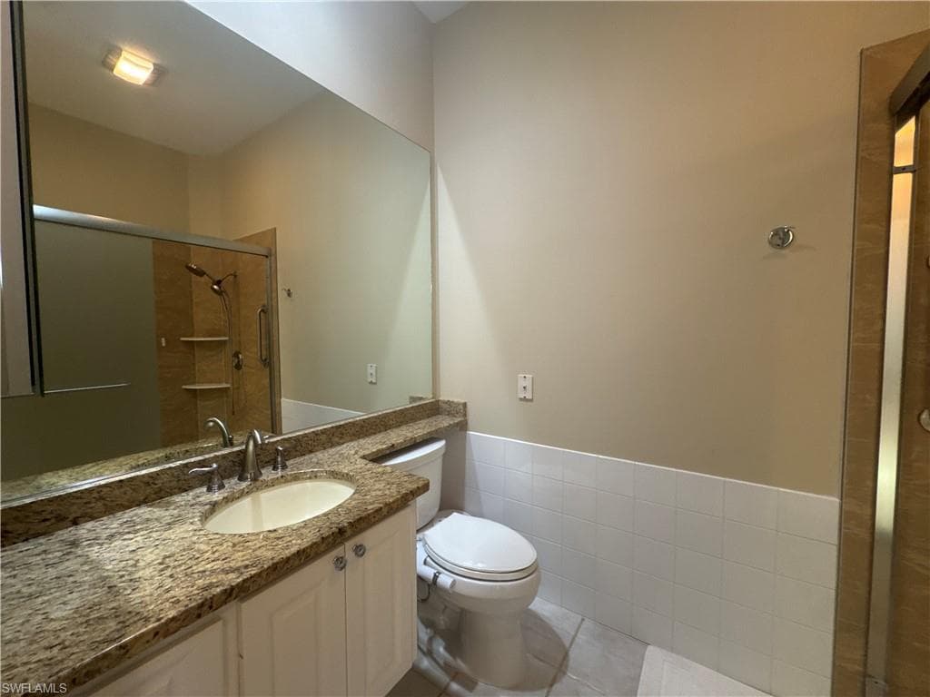 4402 Novato CT-13