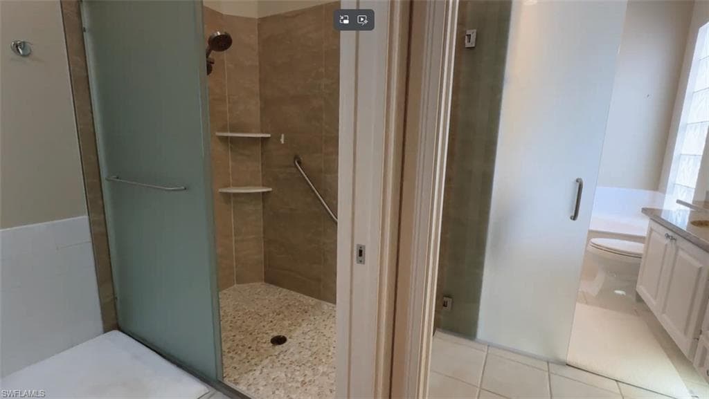 4402 Novato CT-12