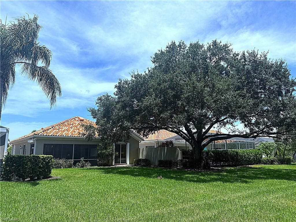 4402 Novato CT-28