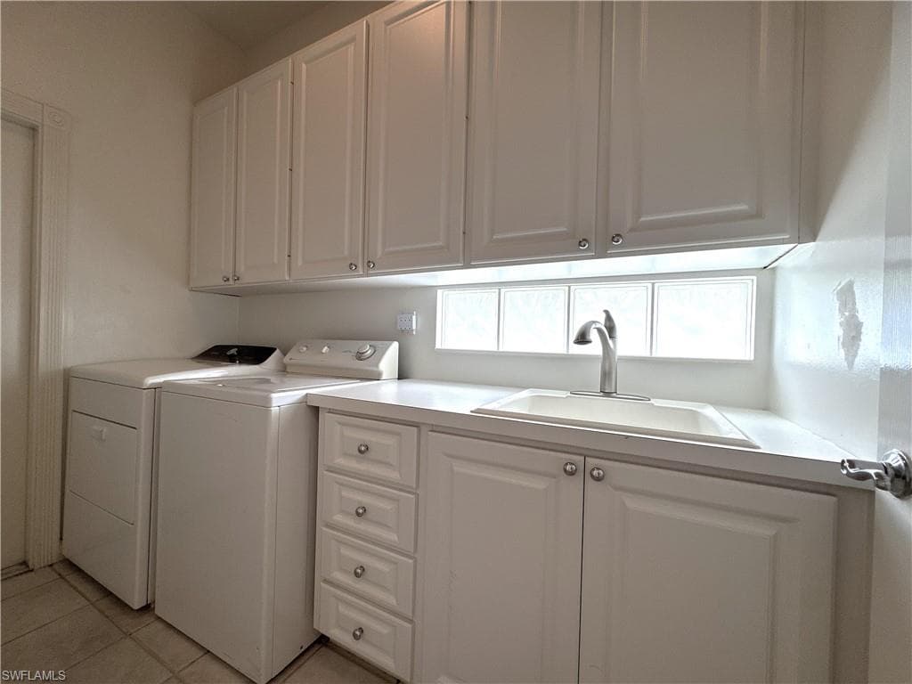 4402 Novato CT-18