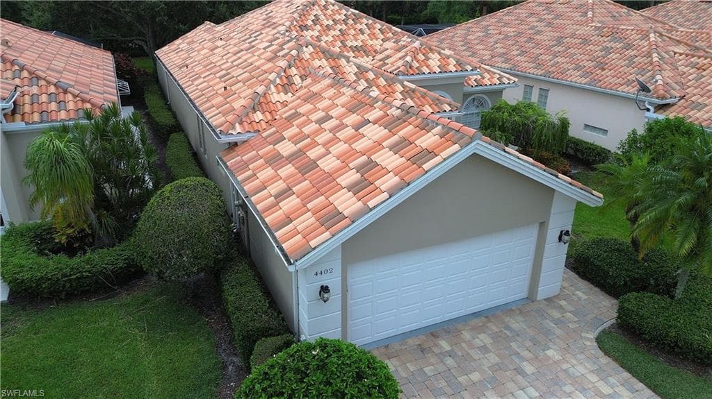 4402 Novato CT-31