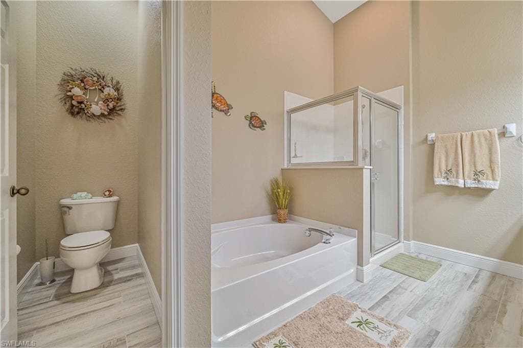 9660 Pineapple Preserve CT-15