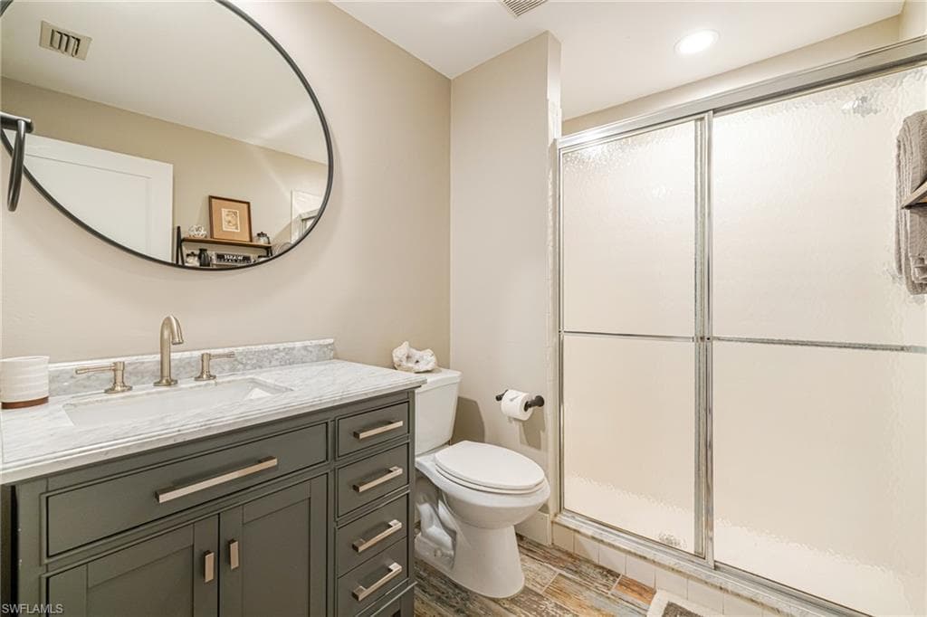 5424 Harbour Castle DR-26
