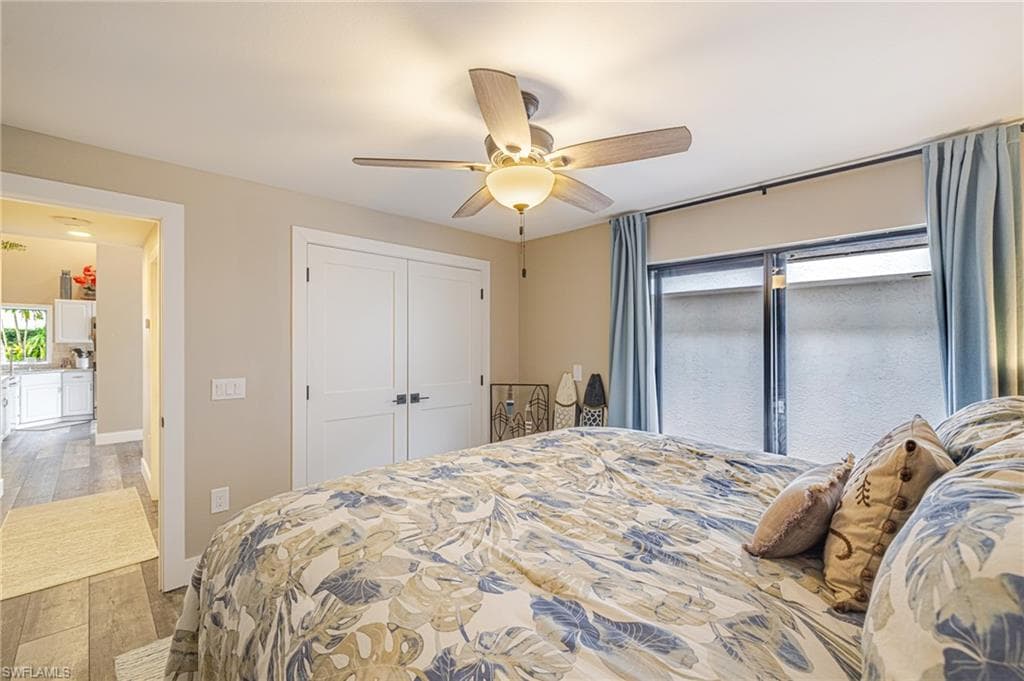 5424 Harbour Castle DR-24
