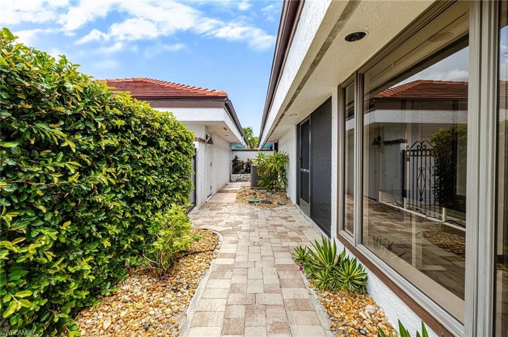 5424 Harbour Castle DR-34